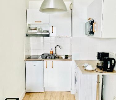 Villefranche-sur-Saone Apartment | Appartement avec place de parking et piscine