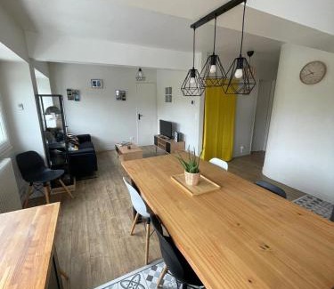 Luc-sur-Mer Apartment | Appartement à 100m de la plage