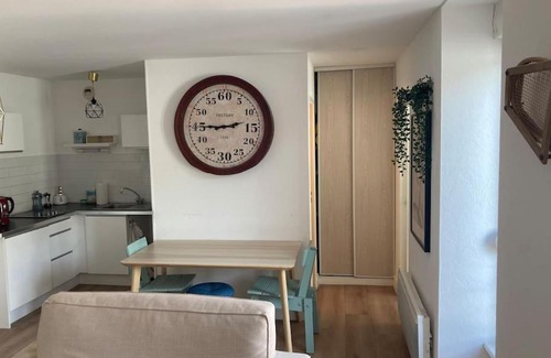 Saint-Marc Apartment | Appartement 1 chambre proximité Port de commerce et Gare SNCF