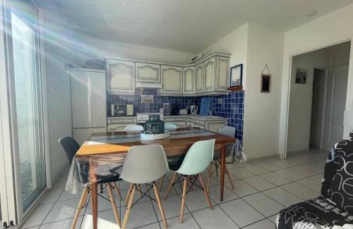 Saint-Cyprien Plage Apartment | Appartement 2 pièces cabine 5 couchages SAINT CYPRIEN SC610-002