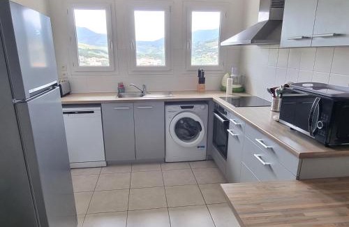 Banyuls-sur-Mer Apartment | Appartement 3 pièces avec Terrasse, Garage et WiFi - FR-1-309-459