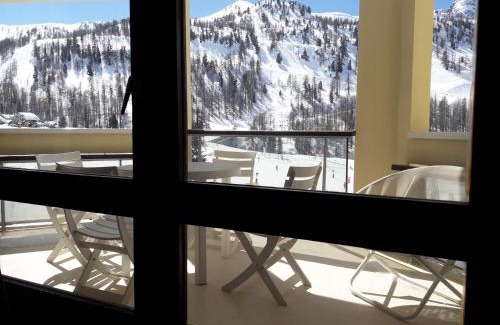 Isola Apartment | Appartement 4/6 pers plein sud. Front de neige
