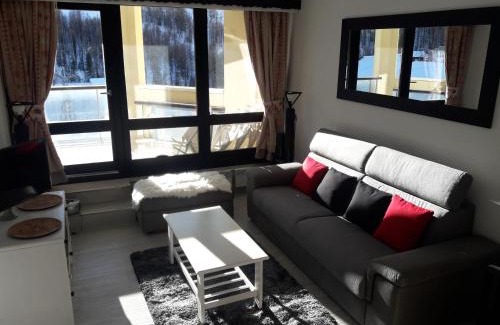Isola Apartment | Appartement 4/6 pers plein sud. Front de neige