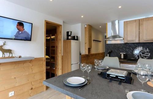 Val-Thorens Apartment | appartement 4 personnes, très cosy et fonctionnel, 2 chambres séparées, vue montagne, exposé nord, départ ski aux pieds - FR-1-545-13