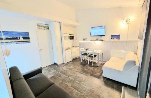 Saint-Martin-de-Re Apartment | Appartement 91 Palais des Gouverneurs Jardin Piscine Sauna Hammam Sport