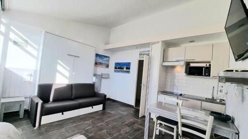 Saint-Martin-de-Re Apartment | Appartement 91 Palais des Gouverneurs Jardin Piscine Sauna Hammam Sport