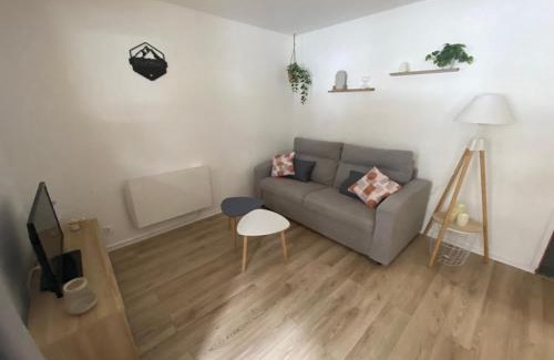 Valfrejus Apartment | Appartement au pied des pistes et commerces - 5 personnes