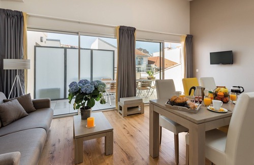 Biarritz Condo | Appartement avec AC, Wi-Fi Gratuit & accès Piscine