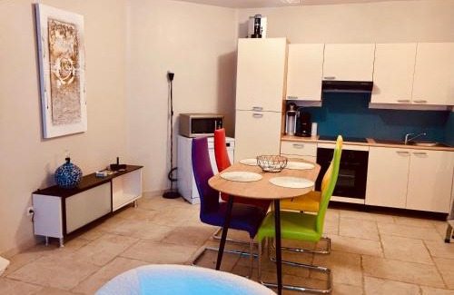 Martigues Apartment | Appartement avec grande terrasse