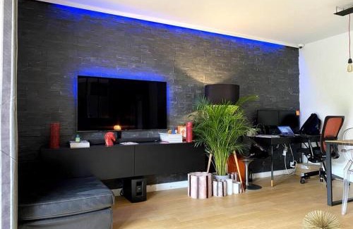 Cauderan Apartment | Appartement avec Jacuzzi - Climatisation - Parking