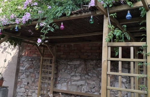 Hyeres City Centre Apartment | Appartement Avec Jardin . 5min à Pied du Centre Ville et Proche des Plages