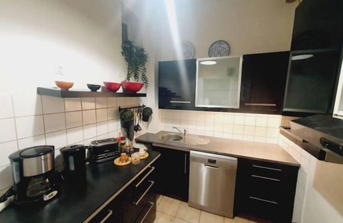 Clichy Apartment | Appartement Avec Patio à en Plein Centre Ville