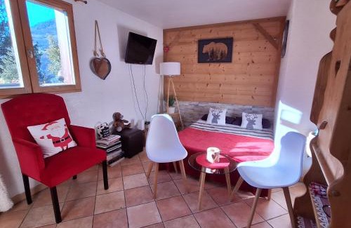 Aigueblanche Apartment | Appartement avec terrasse et parking Privé