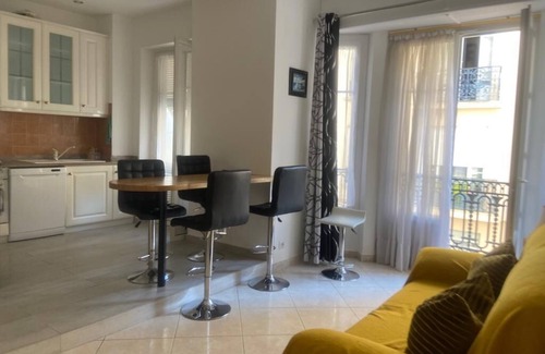 Liberation Apartment | Appartement Bougeois Tout Confort en Plein Centre de Nice