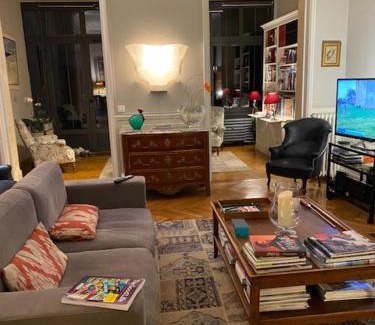 Cauderan Apartment | Appartement Bourgeois