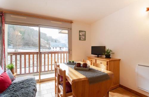Saint-Lary-Soulan Apartment | Appartement calme proche centre, parking et balcon, Saint-Lary - FR-1-296-194