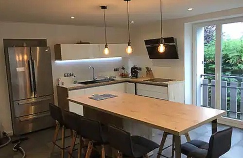 Saint-Jorioz Apartment | Appartement Calme et Spacieux, à 10 Minutes du lac D'annecy