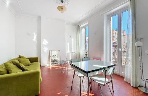 6th Arrondissement Apartment | Appartement Central - Balcon & Lumineux - Les Frères de la Loc'