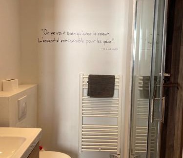 Saint-Victor Apartment | Appartement centre ville Marseille avec parking