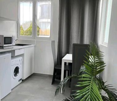 Gentilly Apartment | Appartement Charme petite terrasse à 400m de Paris