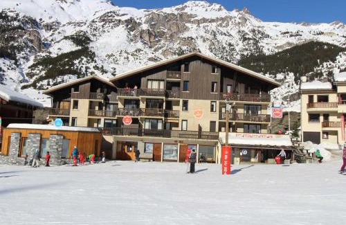 Lanslevillard Apartment | Appartement cosy 4 pers. avec balcon, WiFi et draps fournis - FR-1-508-173