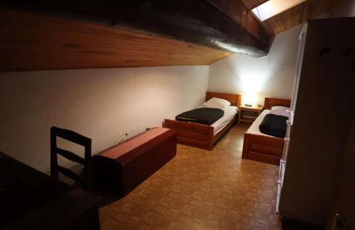 Areches Apartment | Appartement cosy 6 pers. avec balcon au village, proche parking et local à skis - FR-1-342-291