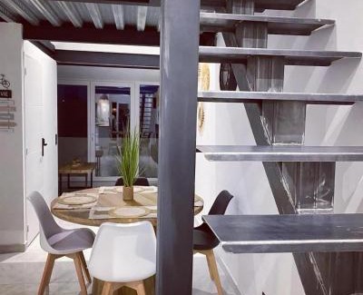 La Couronne Apartment | Appartement cosy a Martigues avec vue sur la mer 40 m²