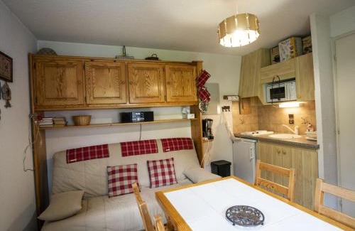 Chatel Apartment | Appartement cosy avec balcon et parking à Châtel - 4 pers, proche centre et pistes - FR-1-676-151