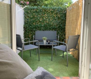 Martigues Apartment | Appartement cosy en résidence