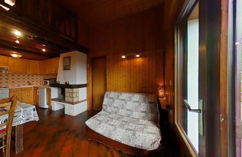 Le Chinaillon Apartment | Appartement cosy 7 couchages, au pied des pistes, cheminée, parking - FR-1-241-23
