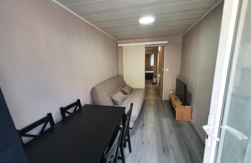 Salins-les-Bains Apartment | Appartement Cosy RDC Salins les Bains