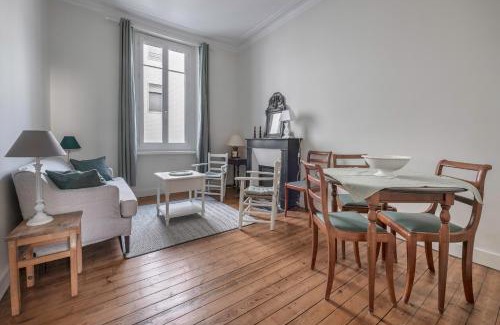 Hauts-Paves - Saint-Felix Apartment | Appartement cosy pour 2, sur Nantes