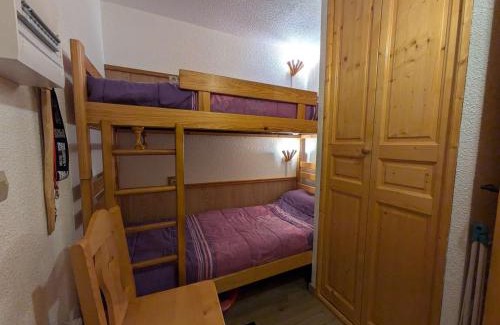 Areches Apartment | Appartement cosy pour 5, plein sud, au centre d'Arêches-Beaufort, proche pistes avec piscine et wifi - FR-1-342-267
