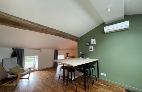 Pont-d'Ain House | Appartement Cosy sous les toits