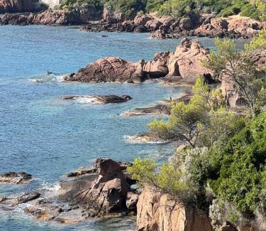 Le Trayas Apartment | Appartement dans résidence pieds dans l’eau