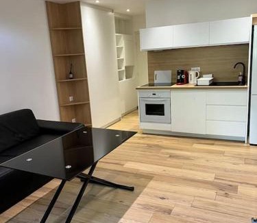 Bastide Giraud Apartment | Appartement dans résidence avec piscine