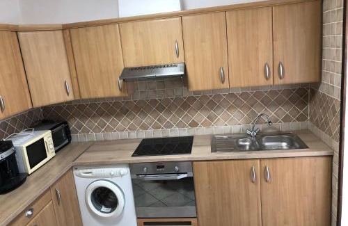 Les Mayons Apartment | Appartement dans grande maison privé climatisé