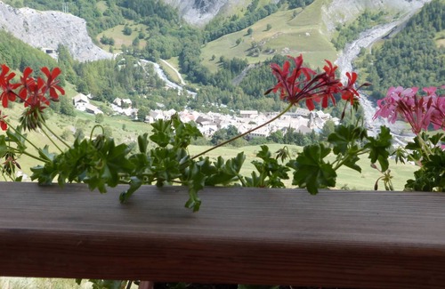 La Grave House | Appartement Dans Résidence de 5 Appartements Face au Massif de la Meije