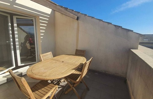 Biguglia Apartment | Appartement de Charme Dans Résidence Avec Piscine