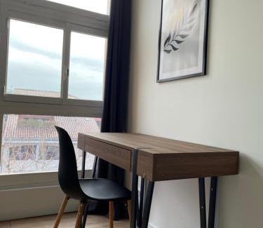 Salon-de-Provence Apartment | Appartement design pour 6 pers dans le centre de Salon de Pce - Proche Fontaine Moussue