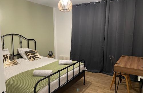 Salon-de-Provence Apartment | Appartement design pour 6 pers dans le centre de Salon de Pce - Proche Fontaine Moussue