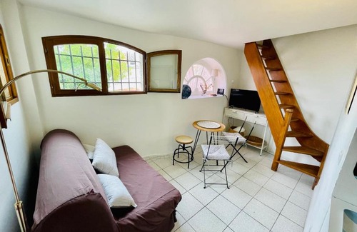 Bompard Apartment | Appartement duplex avec terrasse vue mer