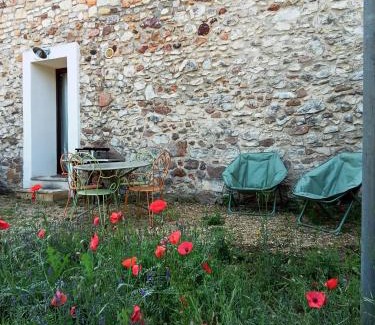 Roussillon Apartment | Appartement en campagne au coeur du luberon