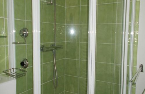 Barbotan-les-Thermes Apartment | Appartement T2 avec Wifi, proche thermes et lac - FR-1-841-35