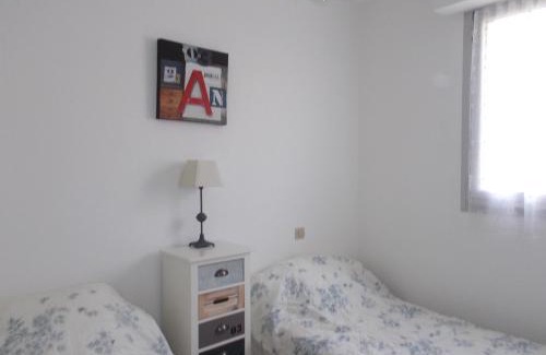 Barbotan-les-Thermes Apartment | Appartement T2 avec Wifi, proche thermes et lac - FR-1-841-35