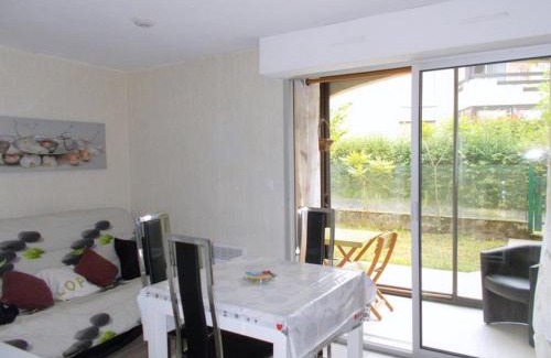 Barbotan-les-Thermes Apartment | Appartement T2 avec Wifi, proche thermes et lac - FR-1-841-35