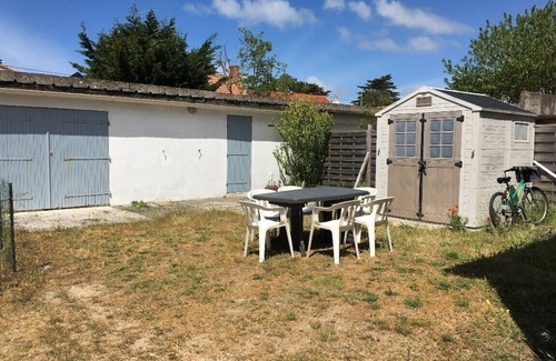 Notre-Dame-de-Monts Apartment | Appartement + Jardin 600 Mettre de la Plage