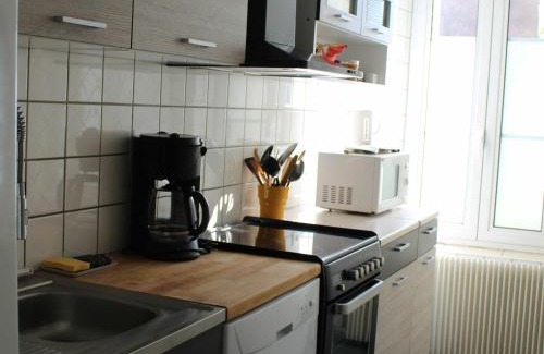 Toul Apartment | Appartement Historique au Centre de Toul, Proche Cathédrale, Tous Services Inclus - FR-1-584-74