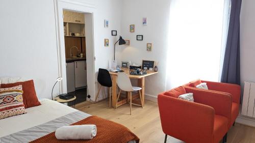 Saint-Serge Apartment | Appartement Hypercentre Calme proche Centre des Congres