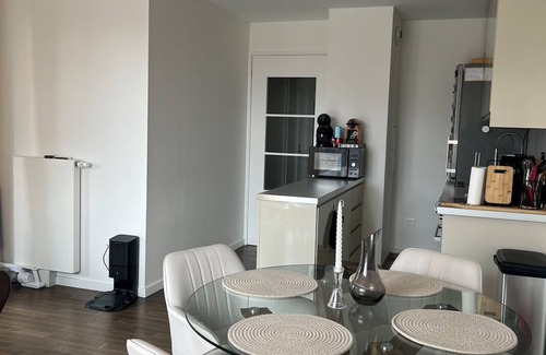 Joinville-le-Pont Apartment | Appartement Lumineux 2 Chambres Proche Paris